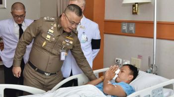 ‘รอง ผบ.ตร.กรไชย’เยี่ยมให้กำลังใจ‘ด.ต.’โดนบึ้มเขาพระวิหาร ‘จ.ส.ต.ถูกตัดขาจากอุบัติเหตุ