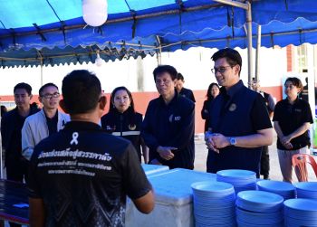 พาณิชย์” เกาะติดสถานการณ์สินค้าจำเป็น พร้อมเดินหน้าเยียวยาผลกระทบชายแดนไทย - กัมพูชา