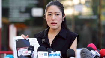 คำถามของ ‘ช่อ’ ต่อแผนการรบ  แรงสะเทือนที่พรรคส้มต้องรับ