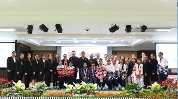 ‘ลุงชัชชาติ’ เปิดบ้านต้อนรับเหล่าฮีโร่ คว้าชัยซีเกมส์-แชมป์โลก