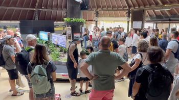 เกาะสมุยนักท่องเที่ยวคึกคัก แห่เดินทางฉลอง ‘คริสมาสต์’