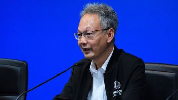 \'เมฆินทร์\'นำทัพผู้สมัคร สส. ภาคกลาง อบรมข้อกฎหมาย-ขอพรพระแม่ธรนีบีบมวยผม เสริมกำลังใจก่อนลงสนาม