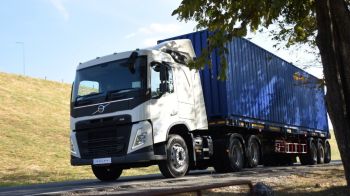 วอลโว่ ทรัคส์  เปิดตัว ‘Volvo FM13 PRO’