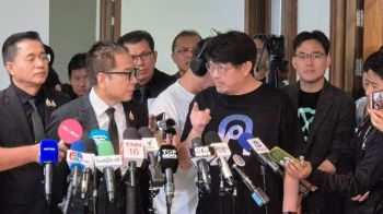 \'บก.ลายจุด-ไอลอว์\'บุกถาม\'แสวง\' ตอบชัด ปมค่าใช้จ่ายพรรคการเมืองรณรงค์ประชามติ