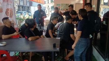 รวบชาวจีน7ราย แก๊งสแกมเมอร์ หลบหนีคดีฉ้อโกง ลอบเข้าเมืองผิดกม.