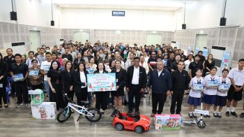 สุวรรณภูมิเติมยิ้ม! ขนของขวัญ 4,000 ชุด มอบความสุขวันเด็กให้ 99 องค์กรรอบรั้วสนามบิน