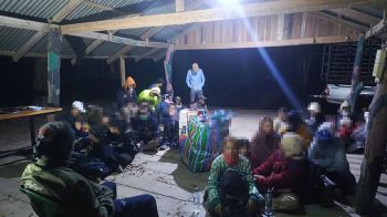 จับ30เขมรหิวโซ  ลักลอบเข้าไทย  หวังมาหางานทำ  บ้านเกิดอดอยาก