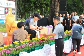 ‘อธิบดีกรมปศุสัตว์’ เฝ้ารับเสด็จฯ สมเด็จพระนางเจ้าฯ พระบรมราชินี ทรงร่วมเดินและพระราชทานถ้วยรางวัลในการแข่งขันวิ่งโครงการ ‘Run for Wheels 5’