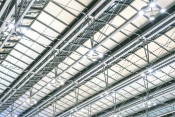 โคมไฟไฮเบย์ LED 200W ราคาเท่าไร เหมาะกับพื้นที่ไหน