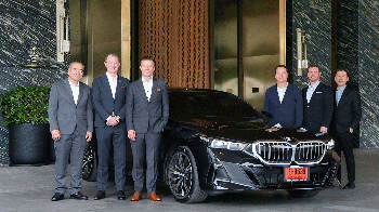 บีเอ็มดับเบิลยู ส่งมอบ 520d M Sport ให้ แอนดาซ วัน แบงค็อก