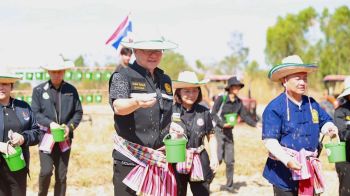 จ.ขอนแก่น รณรงค์ไถกลบตอซัง ลดเผา