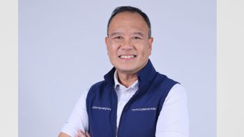 สมอ.บุกทลายคลังสินค้าย่านบางขุนเทียน ยึดหมวกกันน็อกเถื่อนกว่า 9,600 ใบ