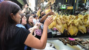 คนแห่ซื้อของไหว้ตรุษจีน  ม.หอการค้าชี้ปี’69เงินสะพัด  5.4หมื่นล.-สูงสุดรอบ6ปี