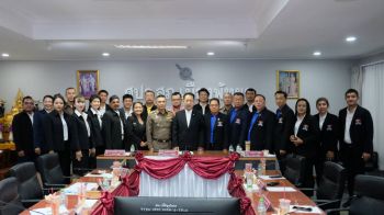 ผวจ.ชลบุรี นั่งประธาน กต.ตร.สัญจรเมืองพัทยา สร้างความเชื่อมั่น นทท.