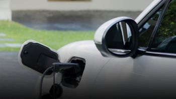 ชง‘สมอ.’คลอดเกณฑ์ คุมโฮมชาร์จเจอร์EVลดไฟไหม้