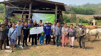 กฟก.เชียงราย มอบเงินอุดหนุนโครงการ ฟื้นฟูพัฒนาเกษตรฯพร้อมมอบวัวแม่พันธุ์