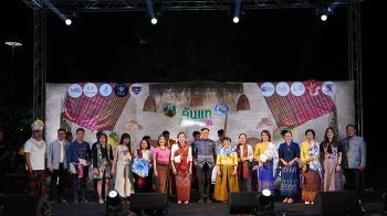 ททท.จัดแฟชั่นโชว์ฮอดสาวะถี  ดัน Soft Power ‘ผ้าทออีสาน’