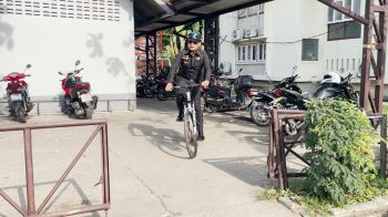 ผช.สัสดี ทิ้งจักรยานยนต์หันปั่นจักรยาน สู้ศึกน้ำมันแพงชูโมเดลประหยัดพลังงาน