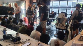 ตม.ทลายวิลล่าหรู บุกรวบ25อินเดีย ตั้งฐานเว็บพนัน เงินหมุน700ล้าน