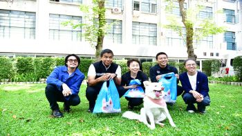 ‘โกฮัง’ เยือนกทม. โปรโมตหนังพร้อมชวนคนกรุงรับอุปการะหมาจรแทนการซื้อ