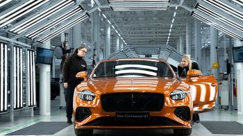 เบนท์ลีย์ มอเตอร์ส พร้อมเดินหน้าผลิกโฉมโรงงานสู่ยุคพลังงานไฟฟ้า