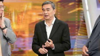 รุมฟัดรัฐบาล  ฝ่ายค้านฉะขึ้น6บาท  ชี้ผลักภาระให้กับปชช.