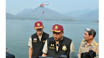 ‘สุชาติ’ นำทีมลงพื้นที่เชียงใหม่ ติดตามสถานการณ์ไฟป่า - หมอกควัน ย้ำทุกหน่วย ปกป้องสุขภาพประชาชน