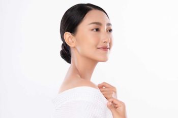 ลิฟกรอบหน้า คืออะไร ? ช่วยอะไร ? เหมาะกับใคร ? ใช้กี่ยูนิต หน้าเรียวเล็ก กรอบหน้าคมชัด