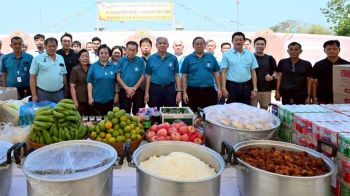 ‘มูลนิธิป่อเต็กตึ๊ง’ประกอบพิธีเซ่นไหว้ดวงวิญญาณไร้ญาติ เนื่องในเทศกาลเช็งเม้ง ประจำปี 2569