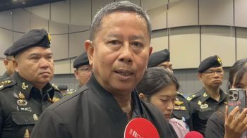 กุมบังเหียน‘กลาโหม’ ‘บิ๊กดุลย์’ย้ำ เชื่อมั่นผู้นำเหล่าทัพ ร่วมปกป้องประเทศชาติ