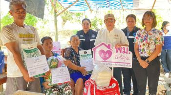 ซึ้งใจผู้ว่าฯสุโขทัย!  สั่งซ่อมบ้านลุงป้า เลี้ยงสัตว์จร 33 ตัว