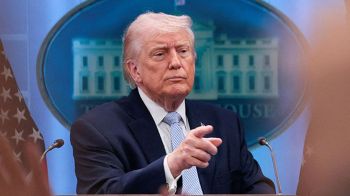 ขู่ตลบหลังอิหร่านทำดีลล่ม ทรัมป์ห้าวจัด ล็อกฮอร์มุซ/ปิดทุกช่องทาง หยุดเรือที่ยอมจ่ายค่าต๋ง เตะสกัดรายได้เตหะราน