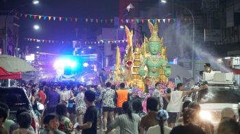 หนองคายสงกรานต์คึกคัก