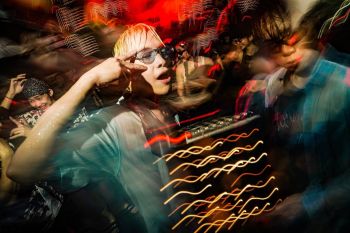 Marshall เขย่าตลาดลำโพงปาร์ตี้ไทย ส่งแคมเปญ \'Party Anywhere\' เปิดตัว Bromley 450