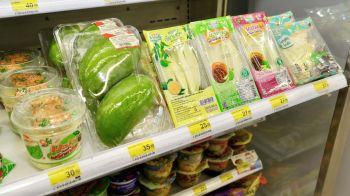 ‘เซเว่น อีเลฟเว่น’รับซื้อ‘มะม่วง’เดือนละ 4 ล้านลูก เร่งพยุงตลาด สร้างรายได้เกษตรกร