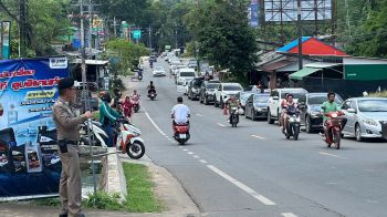 ผกก.เกาะช้างร่วม ผู้ประกอบการ จัดระบบสัญจรรถ