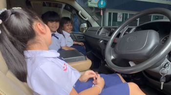 โรงเรียนอนุบาลกิติยา สอนนักเรียนอนุบาลเอาตัวรอดหากติดบนรถ