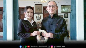 ดร.พัชรินทร์  พูลสวัสดิ์ ได้รับความกรุณา จากท่านหม่อมหลวงปนัดดาดิศกุล องคมนตรี เพื่อเข้าฟังโอวาส