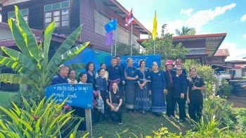 \'อดีตปลัด มท.\'ลงพื้นที่สกลนคร เยี่ยมชมหมู่บ้านต้นแบบ\'บ้านนี้มีรัก ปลูกผักกินเอง\'