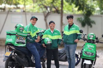 Around W. By หมูอ้วน : เปิดใจ ‘GrabRanger’ ฮีโร่แห่งท้องถนน กับภารกิจส่งต่อสิ่งดีๆในสังคม