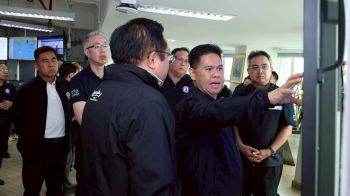 ’วราวุธ‘ ลุย ‘มาบตาพุด คอมเพล็กซ์’ ฟังเสียงเอกชน หนุน \'กนอ.\' ยกระดับสู่ศูนย์กลางอุตฯสีเขียวอัจฉริยะภูมิภาค