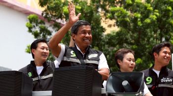 โต้ระบบอากง ‘ชัชชาติ’ยันโปร่งใส โพลให้นำโด่งทุกโค้ง