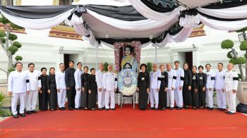 มูลนิธิศรีเทพไทย ร่วมเป็นเจ้าภาพพระพิธีธรรมสวดพระอภิธรรม พระบรมศพ \'สมเด็จพระพันปีหลวง\'