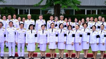 ปลัด กทม.นำคณะผู้บริหาร ข้าราชการ ร่วมเฝ้าฯ ส่งเสด็จ ขบวนพระศพ เจ้าฟ้าพัชรกิติยาภาฯ