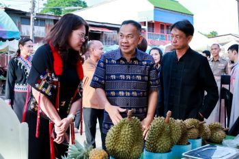 มรภ.กพ. จัด ‘เทศกาลทุเรียนและผลไม้คลองลาน’ ชูเสน่ห์ ‘วิถีชนเผ่า’ ยกระดับเศรษฐกิจฐานรากยั่งยืน