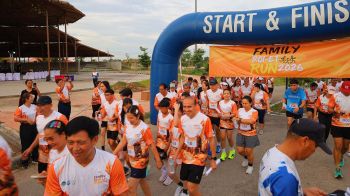 ร้อยเอ็ดเปิดกิจกรรม  “FAMILY RUN 2026” เสริมพลังครอบครัว