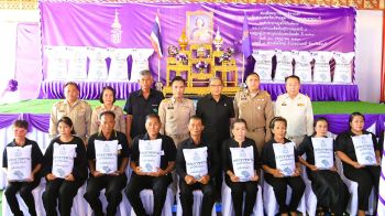 ลพบุรี รับพระราชทานเมล็ดพันธุ์ข้าวปทุมธานี1