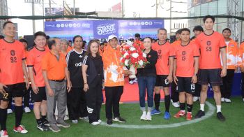 ฟุตบอลฟีเว่อร์งาน Korat Street World รวมเยาวชนนักเตะพร้อมดาราดวลแข้ง