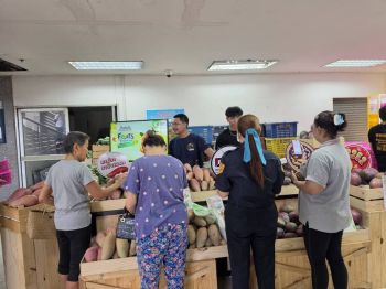 DIT เปิดจุดจำหน่ายมะม่วงช่วยเกษตรกรระบายผลผลิต บรรเทาปัญหาผลผลิตกระจุกตัว
