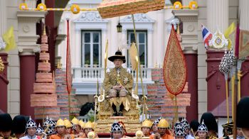 ดวงแก้วของแผ่นดิน  ‘พระบาทสมเด็จพระวชิรเกล้าเจ้าอยู่หัว’  รัชกาลที่ 10 แห่งพระบรมราชจักรีวงศ์